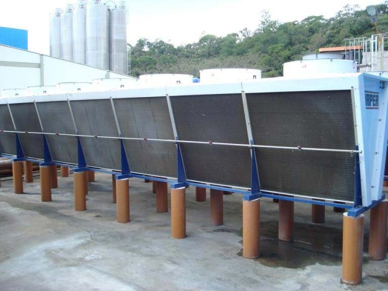 Dry cooler